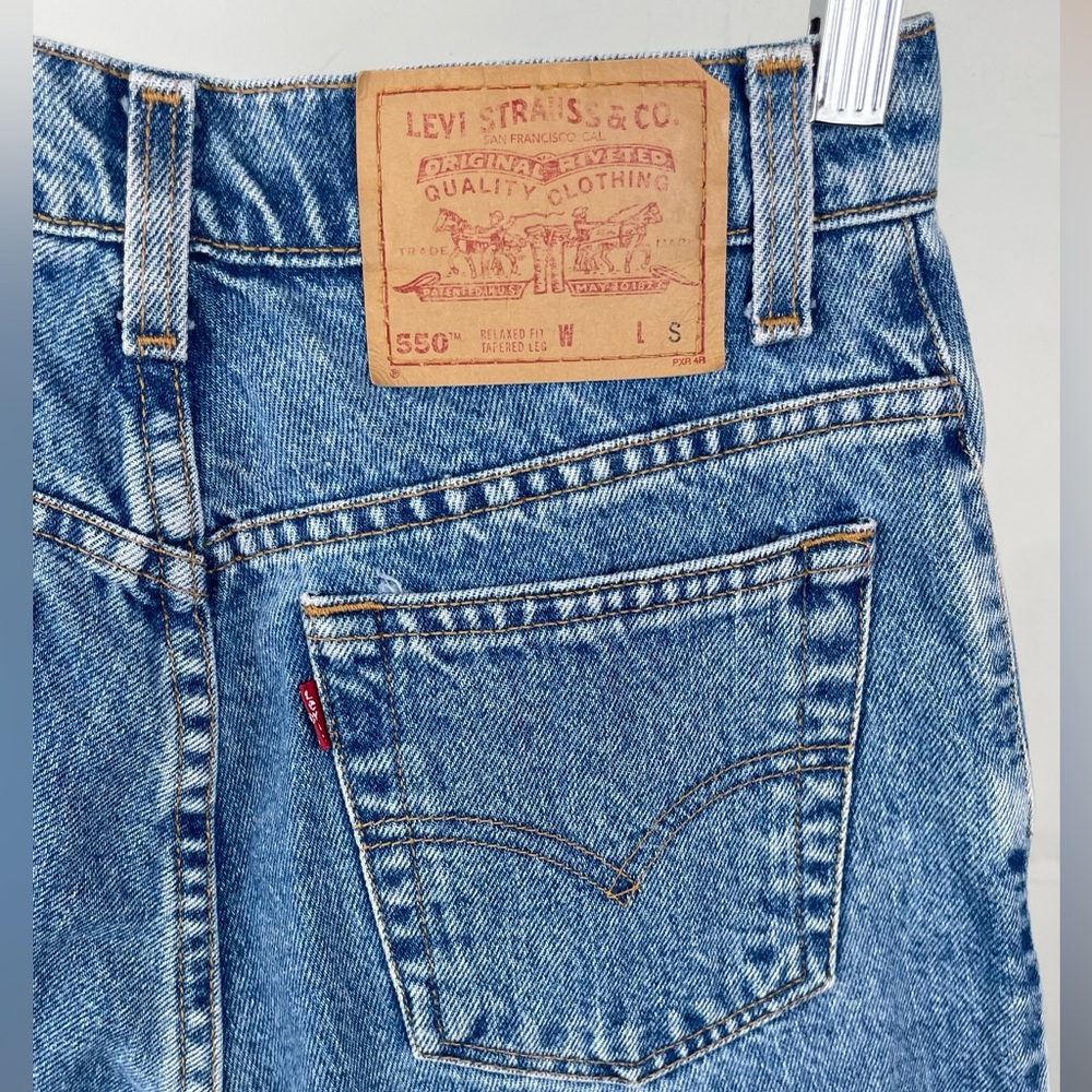 Vintage Levi’s jeans 550 sizes small straight legs high rise